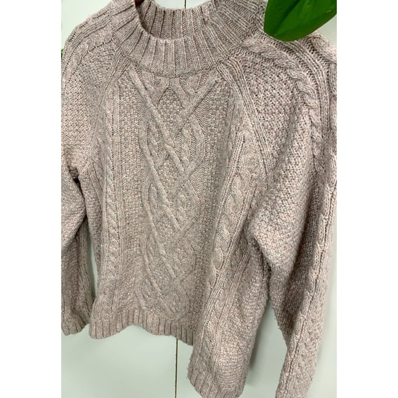 Abercrombie & Fitch Cable Knit Sweater - Picture 2 of 4